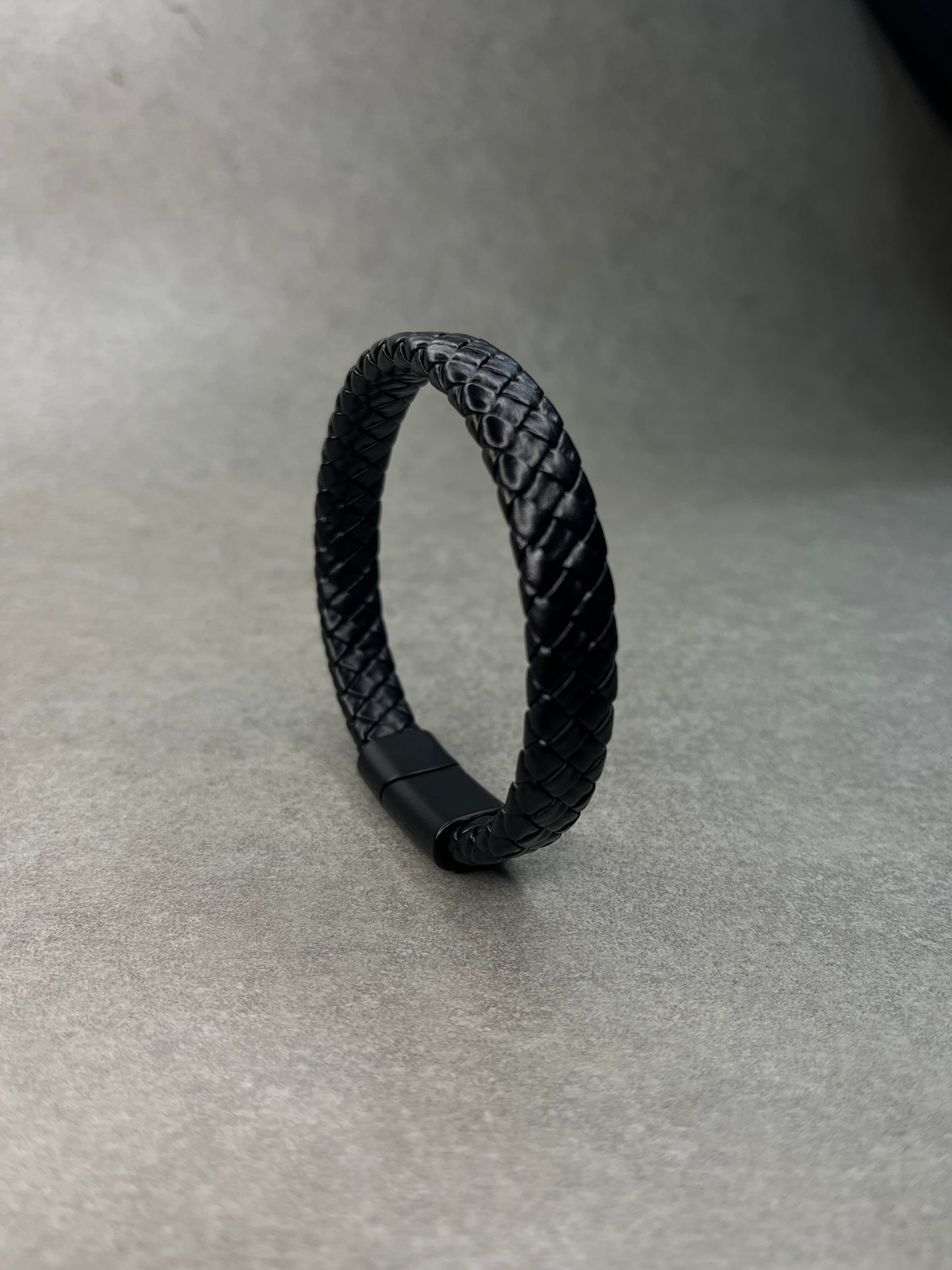 BRAIDED BRACELET