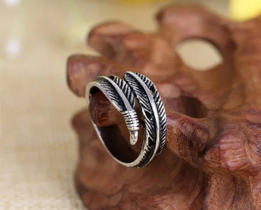 FEATHER RING